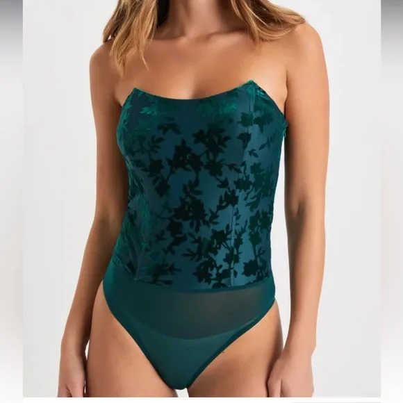 Lulus Iconic Beauty Emerald Green Velvet Floral Strapless Bodysuit - Picture 10 of 10
